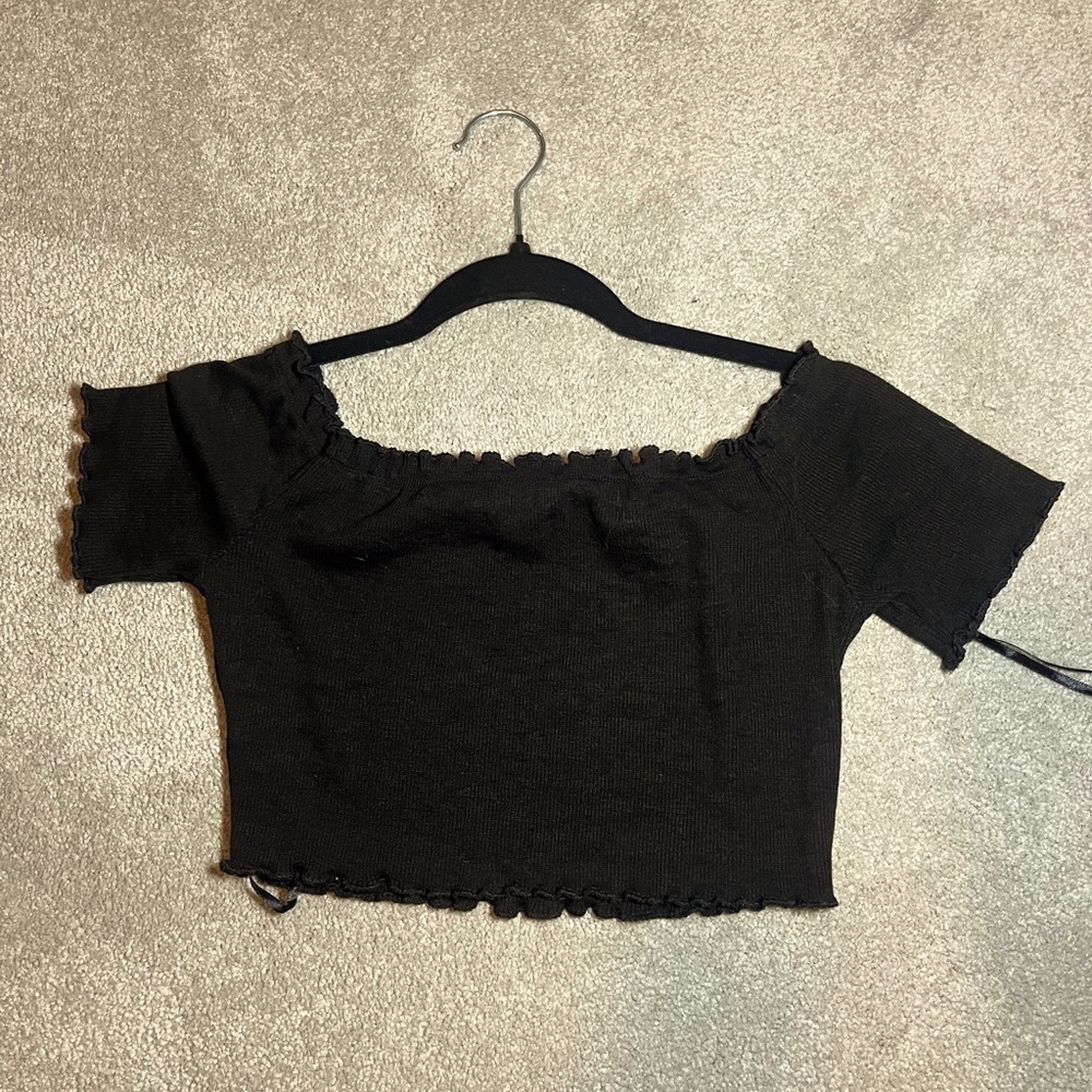 SHEIN Cropped Top